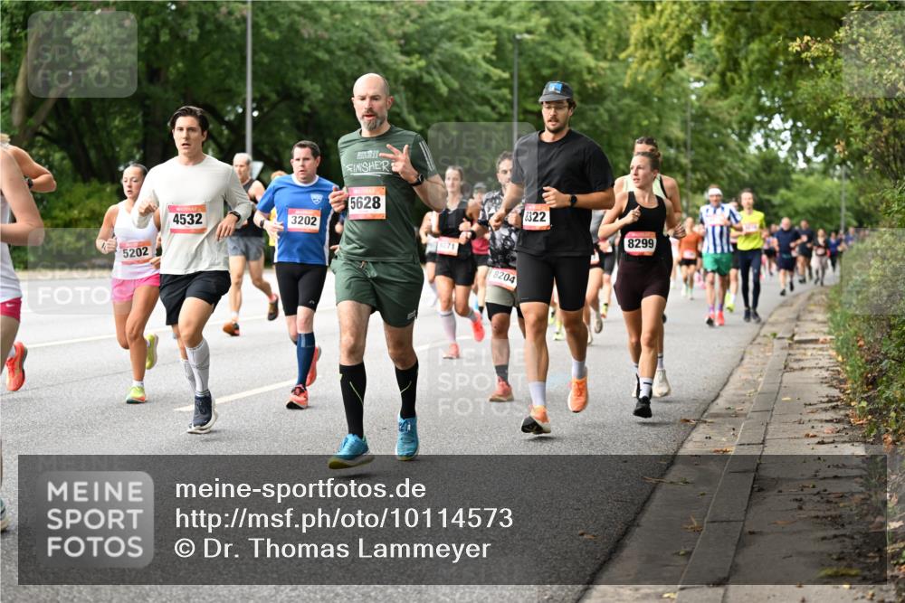 06.09.2026 - CURREX Alsterlauf Dr. Thomas Lammeyer http://msf.ph/oto/10114573 06.09.2026 09:08:02 Laufen 4532, 3202, 5202, 5628, 8071, 8204, 8322, 8299 meine-sportfotos.de
