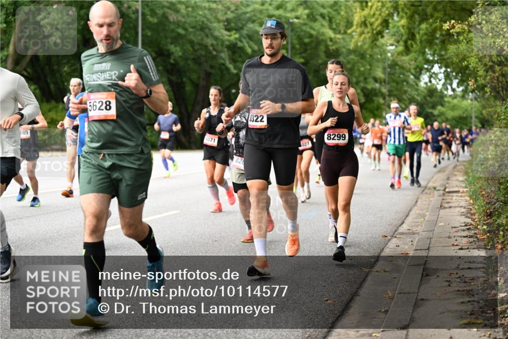 06.09.2026 - CURREX Alsterlauf Dr. Thomas Lammeyer http://msf.ph/oto/10114577 06.09.2026 09:08:03 Laufen 189, 5628, 3071, 82, 8322, 027, 8299 meine-sportfotos.de