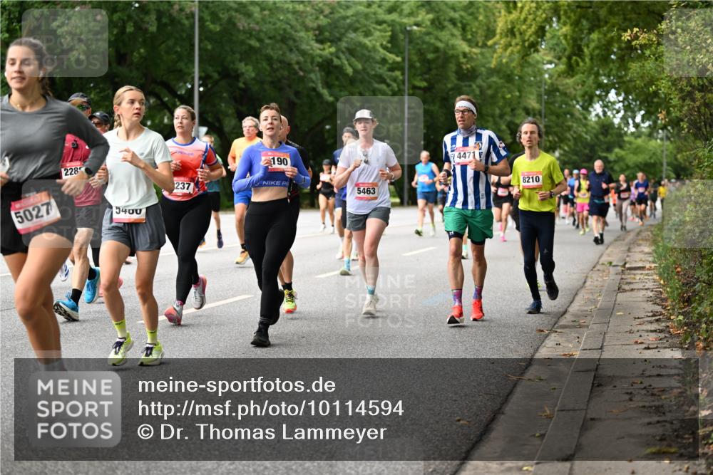 06.09.2026 - CURREX Alsterlauf Dr. Thomas Lammeyer http://msf.ph/oto/10114594 06.09.2026 09:08:06 Laufen 228, 5027, 5400, 237, 190, 5463, 4471, 8210 meine-sportfotos.de