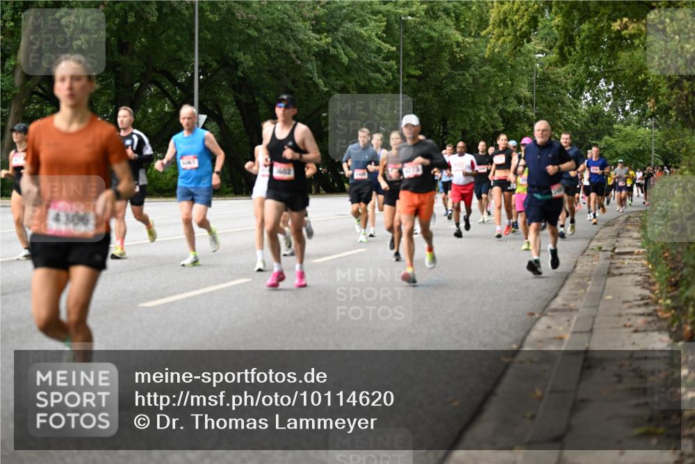 06.09.2026 - CURREX Alsterlauf Dr. Thomas Lammeyer http://msf.ph/oto/10114620 06.09.2026 09:08:10 Laufen 4306, 1602 meine-sportfotos.de