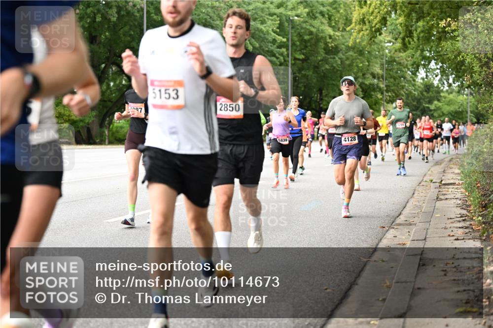 06.09.2026 - CURREX Alsterlauf Dr. Thomas Lammeyer http://msf.ph/oto/10114673 06.09.2026 09:08:18 Laufen 7, 5153, 2850, 5839, 4128 meine-sportfotos.de