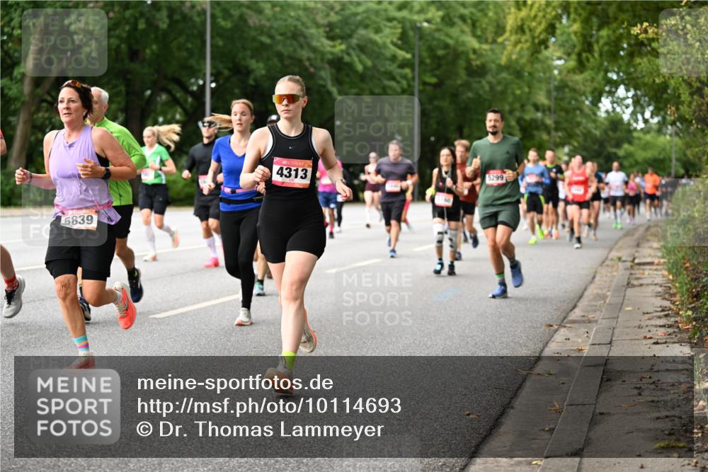06.09.2026 - CURREX Alsterlauf Dr. Thomas Lammeyer http://msf.ph/oto/10114693 06.09.2026 09:08:21 Laufen 5839, 4313, 5299 meine-sportfotos.de
