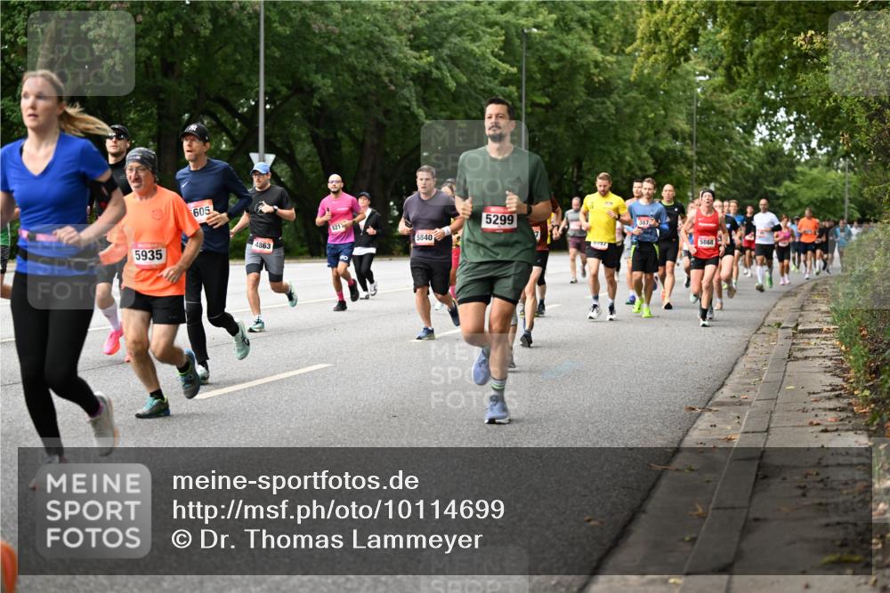 06.09.2026 - CURREX Alsterlauf Dr. Thomas Lammeyer http://msf.ph/oto/10114699 06.09.2026 09:08:22 Laufen 5935, 605, 4863, 8217, 5840, 5299, 4997, 387, 5868 meine-sportfotos.de