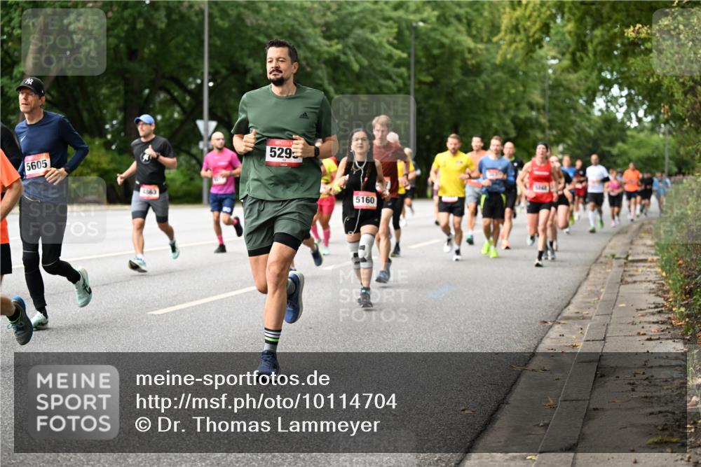 06.09.2026 - CURREX Alsterlauf Dr. Thomas Lammeyer http://msf.ph/oto/10114704 06.09.2026 09:08:23 Laufen 5605, 4863, 5295, 5160 meine-sportfotos.de