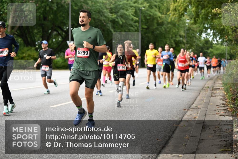 06.09.2026 - CURREX Alsterlauf Dr. Thomas Lammeyer http://msf.ph/oto/10114705 06.09.2026 09:08:23 Laufen 5605, 5299, 5160 meine-sportfotos.de