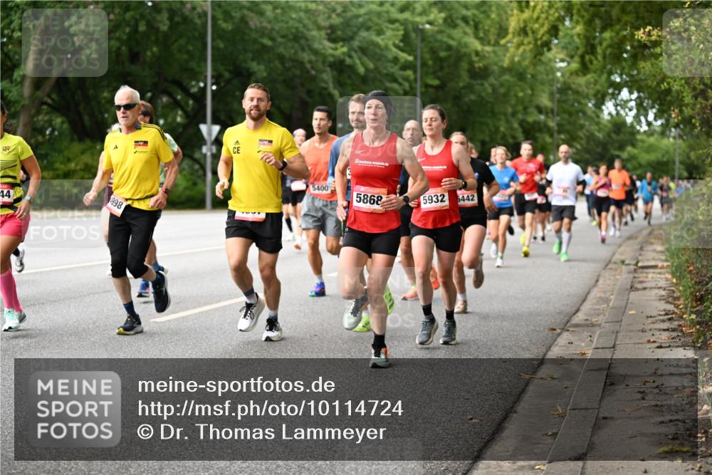 06.09.2026 - CURREX Alsterlauf Dr. Thomas Lammeyer http://msf.ph/oto/10114724 06.09.2026 09:08:26 Laufen 44, 1998, 5400, 5868, 5932, 5442 meine-sportfotos.de