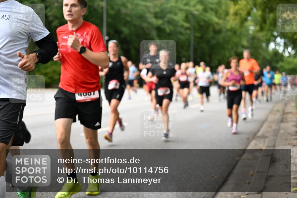 06.09.2026 - CURREX Alsterlauf Dr. Thomas Lammeyer http://msf.ph/oto/10114756 06.09.2026 09:08:31 Laufen 4007 meine-sportfotos.de