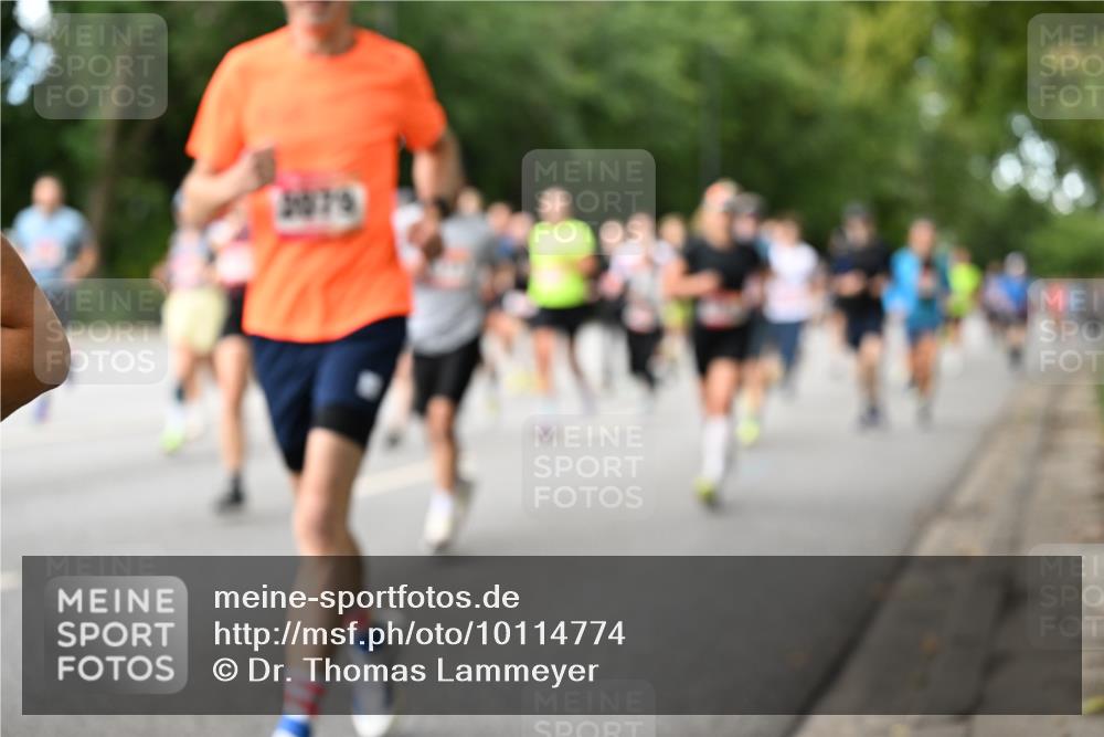 06.09.2026 - CURREX Alsterlauf Dr. Thomas Lammeyer http://msf.ph/oto/10114774 06.09.2026 09:08:34 Laufen 3076 meine-sportfotos.de