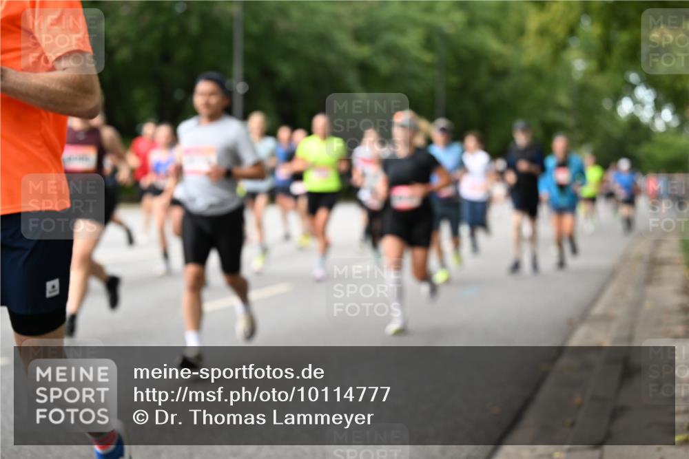 06.09.2026 - CURREX Alsterlauf Dr. Thomas Lammeyer http://msf.ph/oto/10114777 06.09.2026 09:08:35 Laufen  meine-sportfotos.de