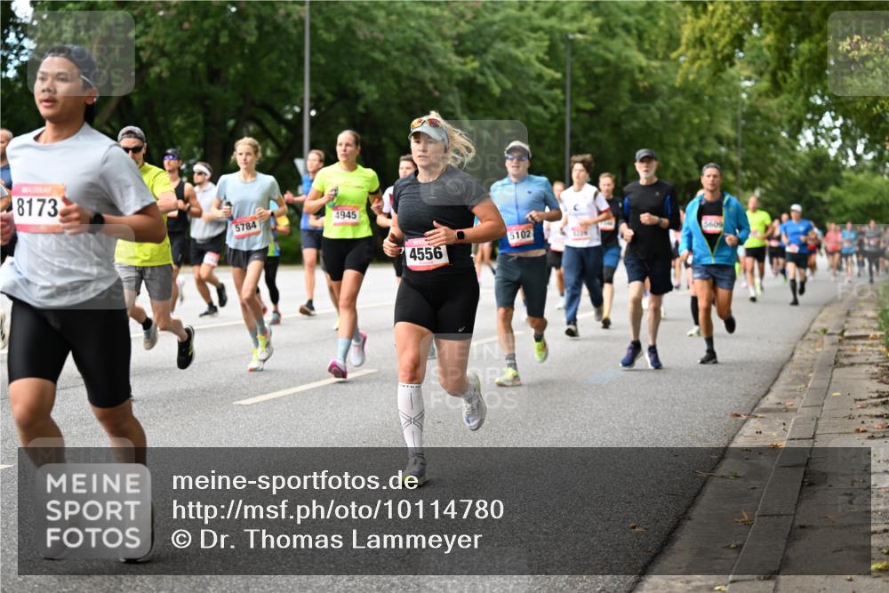 06.09.2026 - CURREX Alsterlauf Dr. Thomas Lammeyer http://msf.ph/oto/10114780 06.09.2026 09:08:35 Laufen 8173, 5784, 4945, 5102, 4556, 5609 meine-sportfotos.de