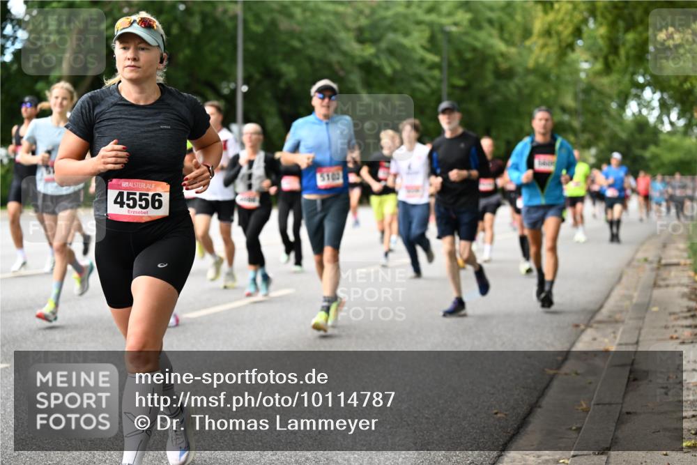 06.09.2026 - CURREX Alsterlauf Dr. Thomas Lammeyer http://msf.ph/oto/10114787 06.09.2026 09:08:36 Laufen 4556, 5100 meine-sportfotos.de
