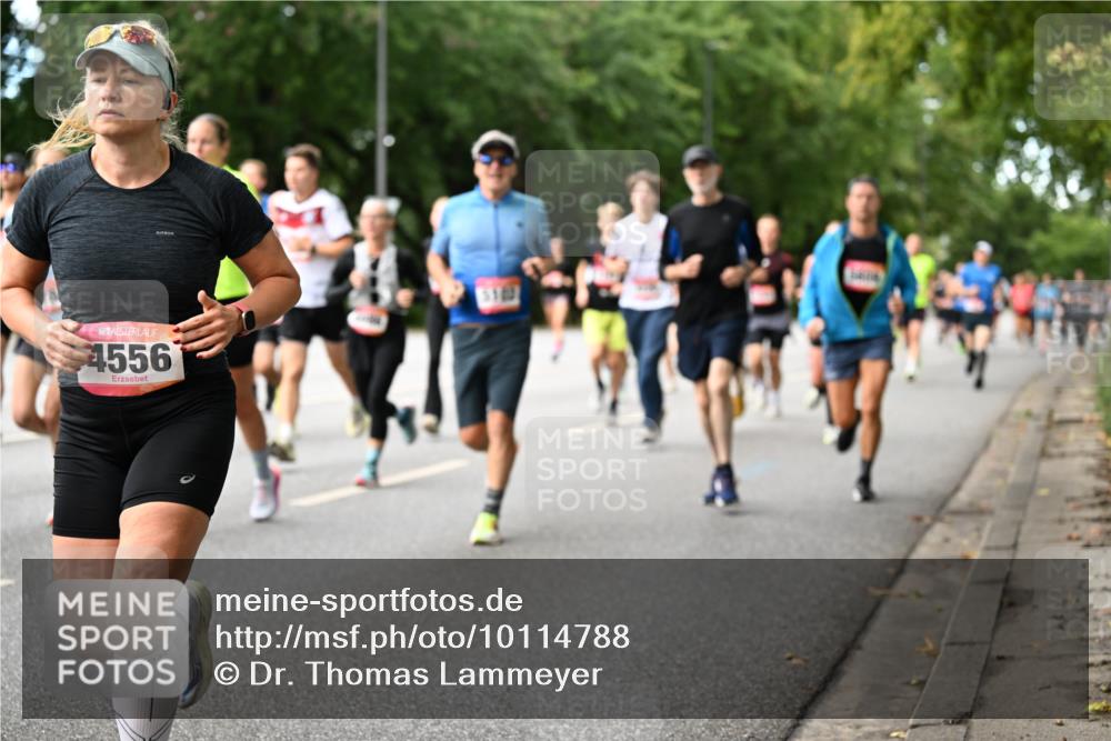 06.09.2026 - CURREX Alsterlauf Dr. Thomas Lammeyer http://msf.ph/oto/10114788 06.09.2026 09:08:36 Laufen 4556 meine-sportfotos.de