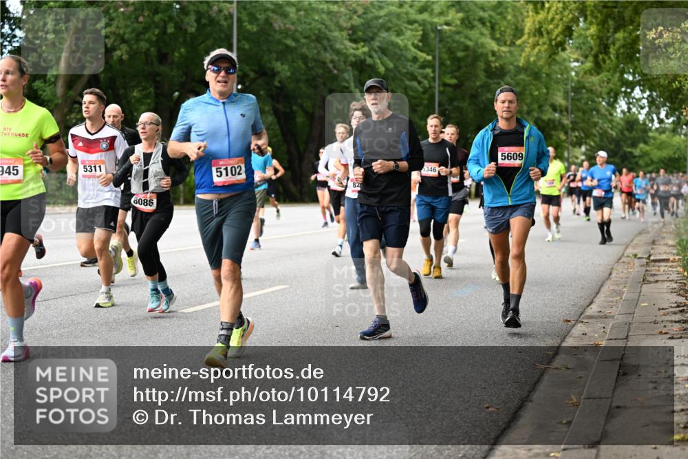 06.09.2026 - CURREX Alsterlauf Dr. Thomas Lammeyer http://msf.ph/oto/10114792 06.09.2026 09:08:37 Laufen 945, 5311, 8086, 5102, 82, 5346, 5609 meine-sportfotos.de