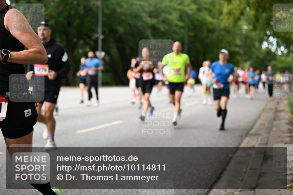 06.09.2026 - CURREX Alsterlauf Dr. Thomas Lammeyer http://msf.ph/oto/10114811 06.09.2026 09:08:41 Laufen 1376 meine-sportfotos.de