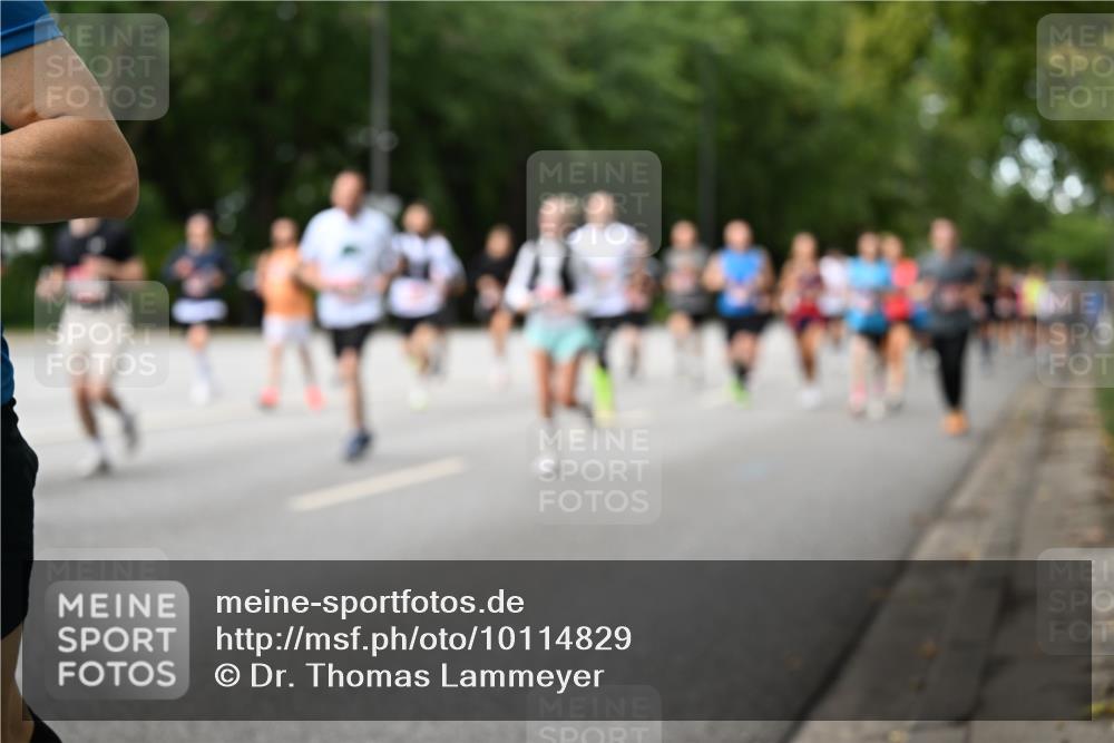 06.09.2026 - CURREX Alsterlauf Dr. Thomas Lammeyer http://msf.ph/oto/10114829 06.09.2026 09:08:44 Laufen  meine-sportfotos.de