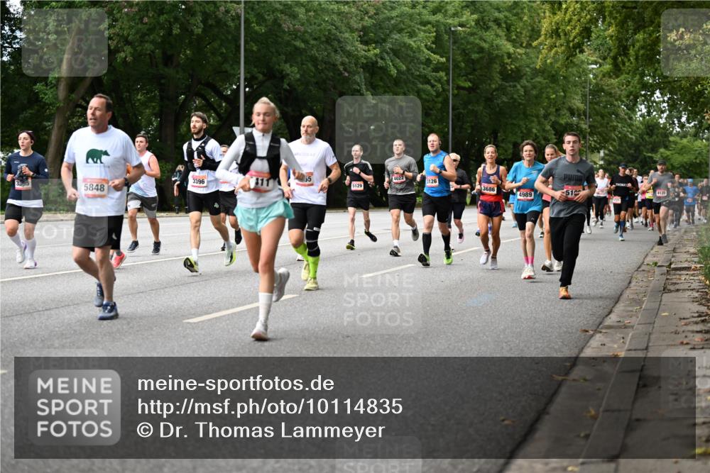 06.09.2026 - CURREX Alsterlauf Dr. Thomas Lammeyer http://msf.ph/oto/10114835 06.09.2026 09:08:45 Laufen 8120, 4022, 3126, 55, 3686, 3396, 5129, 519, 4989, 5721, 5848 meine-sportfotos.de