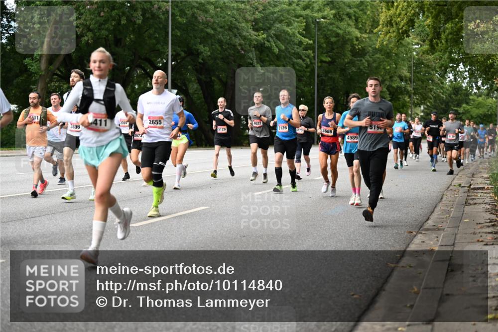 06.09.2026 - CURREX Alsterlauf Dr. Thomas Lammeyer http://msf.ph/oto/10114840 06.09.2026 09:08:45 Laufen 01, 3396, 411, 2397, 2973, 2655, 4022, 3126, 5129, 5775, 3686, 8120, 4989, 1721 meine-sportfotos.de