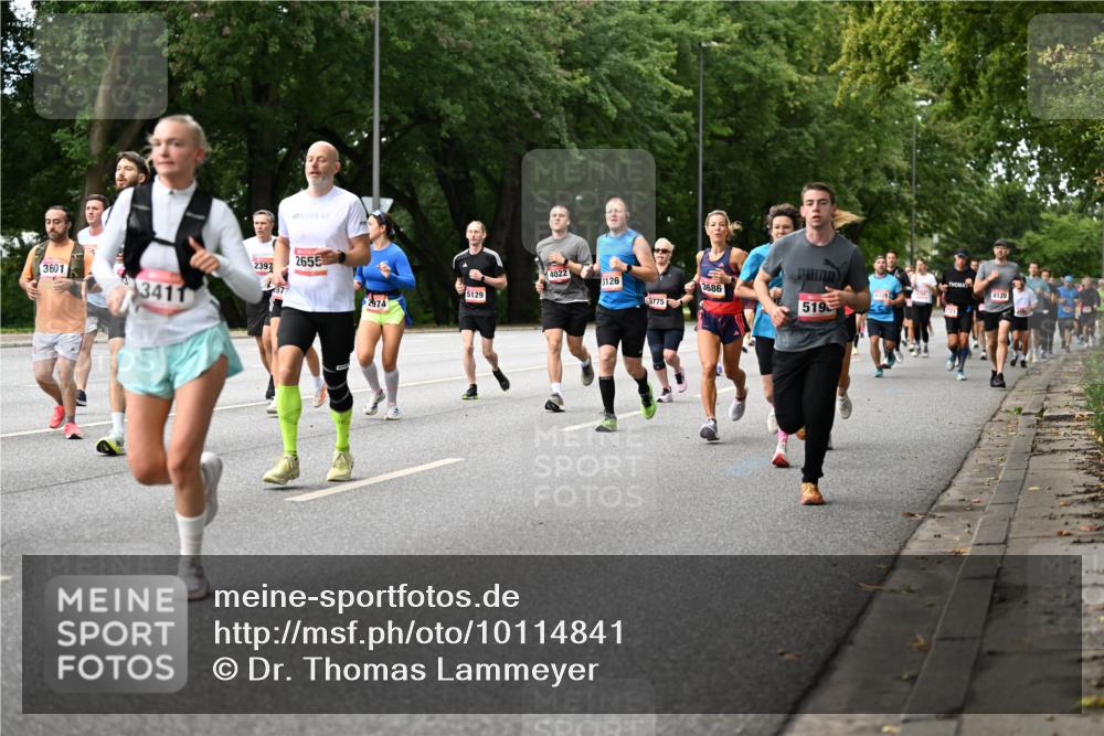 06.09.2026 - CURREX Alsterlauf Dr. Thomas Lammeyer http://msf.ph/oto/10114841 06.09.2026 09:08:45 Laufen 3601, 3411, 2397, 2655, 4022, 3126, 3686, 5129, 5775, 2974, 519, 6329, 8120 meine-sportfotos.de