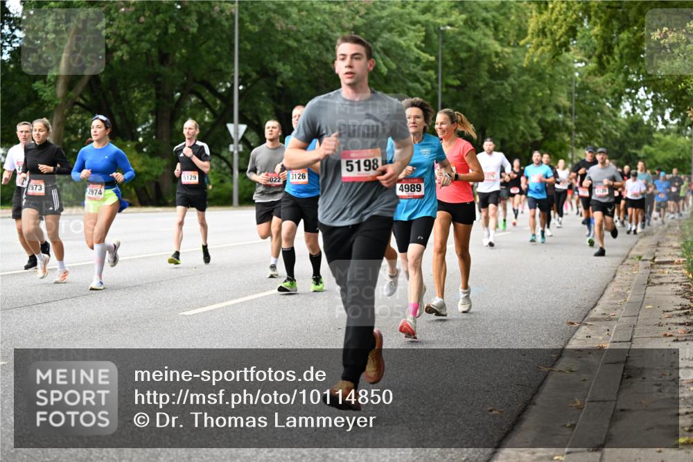 06.09.2026 - CURREX Alsterlauf Dr. Thomas Lammeyer http://msf.ph/oto/10114850 06.09.2026 09:08:47 Laufen 2973, 5129, 3126, 022, 2974, 5198, 4989 meine-sportfotos.de