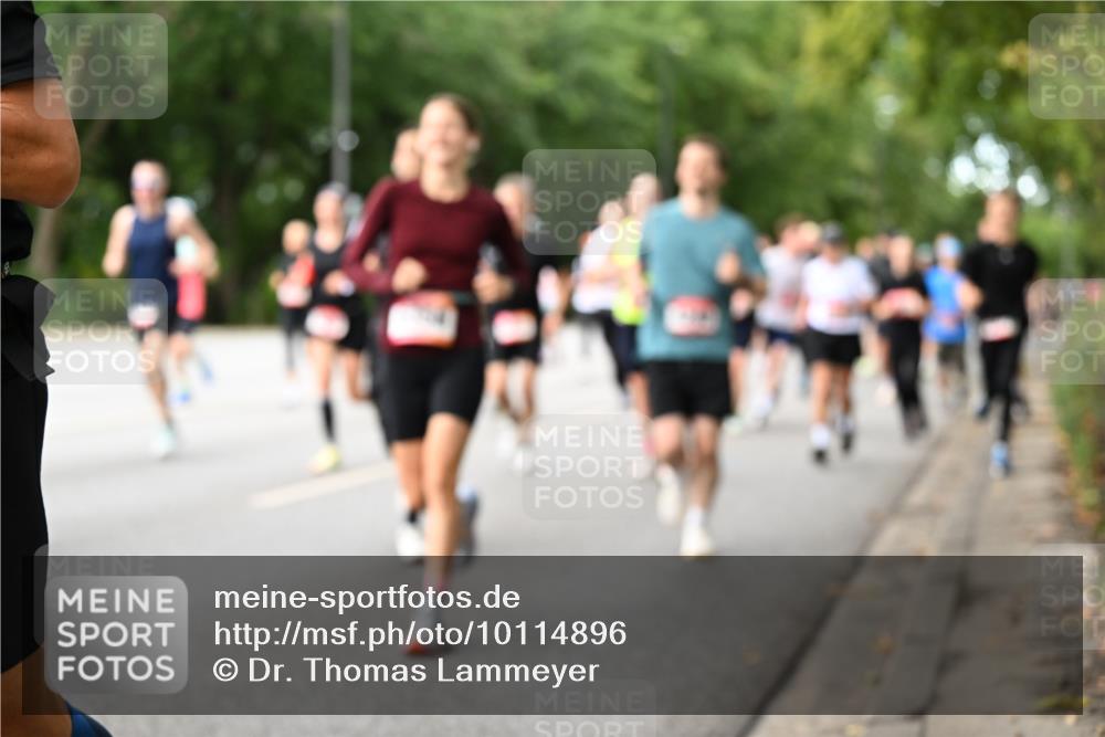 06.09.2026 - CURREX Alsterlauf Dr. Thomas Lammeyer http://msf.ph/oto/10114896 06.09.2026 09:08:54 Laufen  meine-sportfotos.de