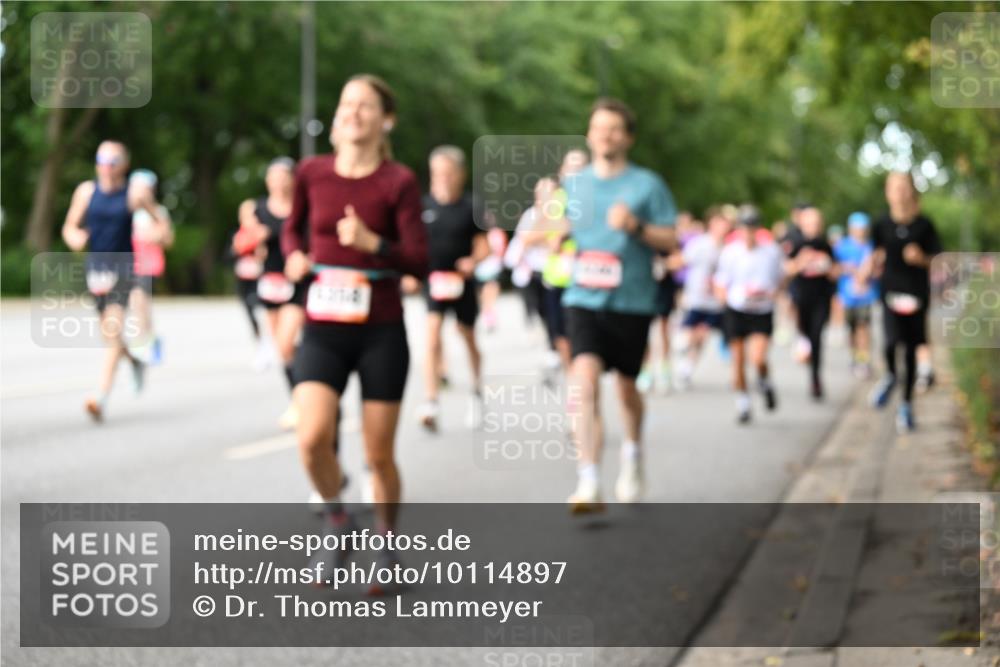 06.09.2026 - CURREX Alsterlauf Dr. Thomas Lammeyer http://msf.ph/oto/10114897 06.09.2026 09:08:54 Laufen  meine-sportfotos.de