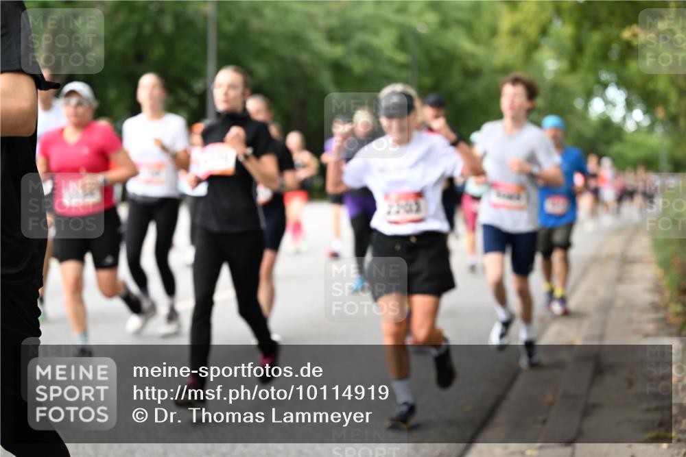 06.09.2026 - CURREX Alsterlauf Dr. Thomas Lammeyer http://msf.ph/oto/10114919 06.09.2026 09:08:57 Laufen  meine-sportfotos.de
