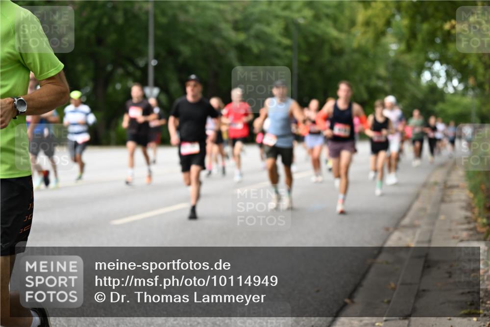06.09.2026 - CURREX Alsterlauf Dr. Thomas Lammeyer http://msf.ph/oto/10114949 06.09.2026 09:09:03 Laufen  meine-sportfotos.de