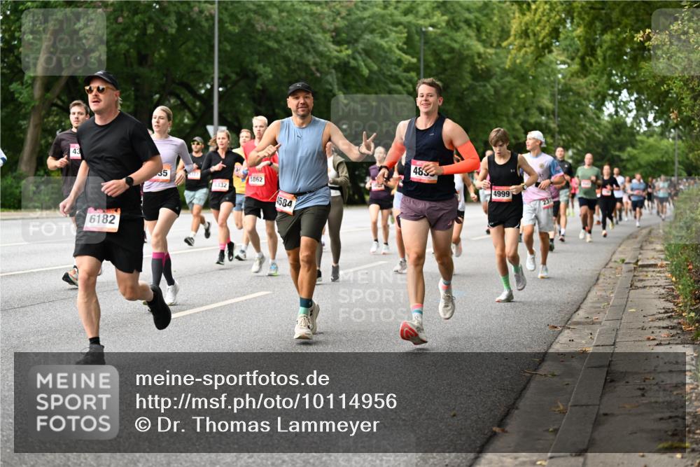 06.09.2026 - CURREX Alsterlauf Dr. Thomas Lammeyer http://msf.ph/oto/10114956 06.09.2026 09:09:04 Laufen 43, 6182, 35, 4332, 5862, 584, 485, 4999 meine-sportfotos.de
