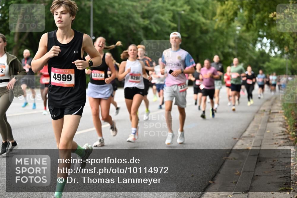 06.09.2026 - CURREX Alsterlauf Dr. Thomas Lammeyer http://msf.ph/oto/10114972 06.09.2026 09:09:06 Laufen 22, 1263, 2372, 4999, 8280 meine-sportfotos.de