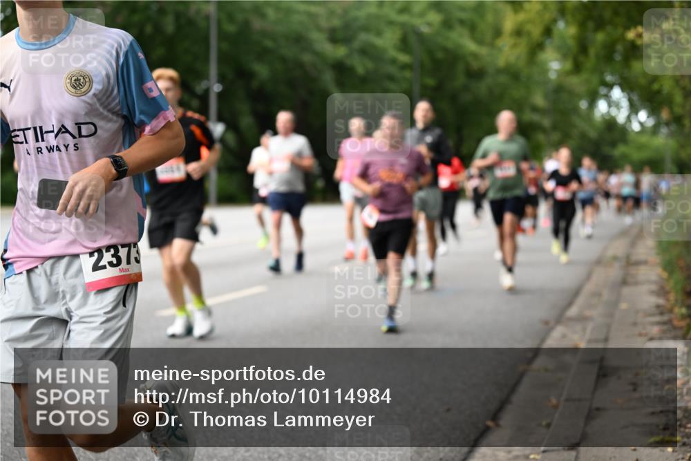 06.09.2026 - CURREX Alsterlauf Dr. Thomas Lammeyer http://msf.ph/oto/10114984 06.09.2026 09:09:08 Laufen 2373 meine-sportfotos.de