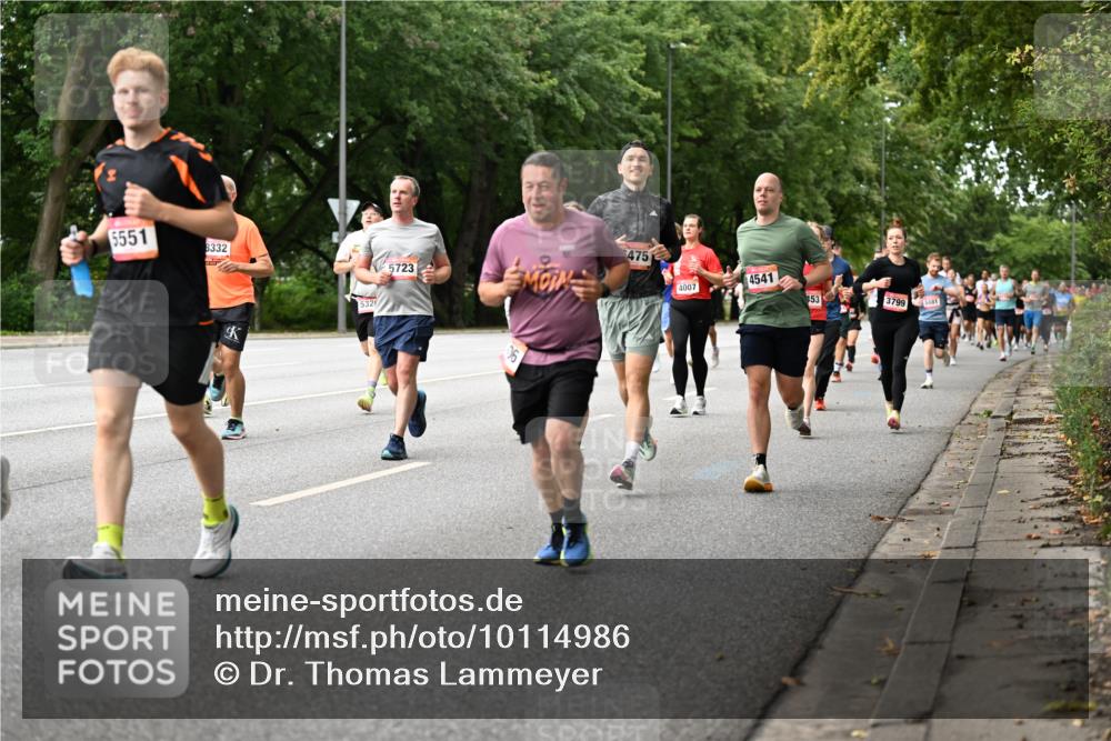 06.09.2026 - CURREX Alsterlauf Dr. Thomas Lammeyer http://msf.ph/oto/10114986 06.09.2026 09:09:09 Laufen 5551, 8332, 15320, 5723, 475, 4541, 4007, 353, 3799, 5881 meine-sportfotos.de