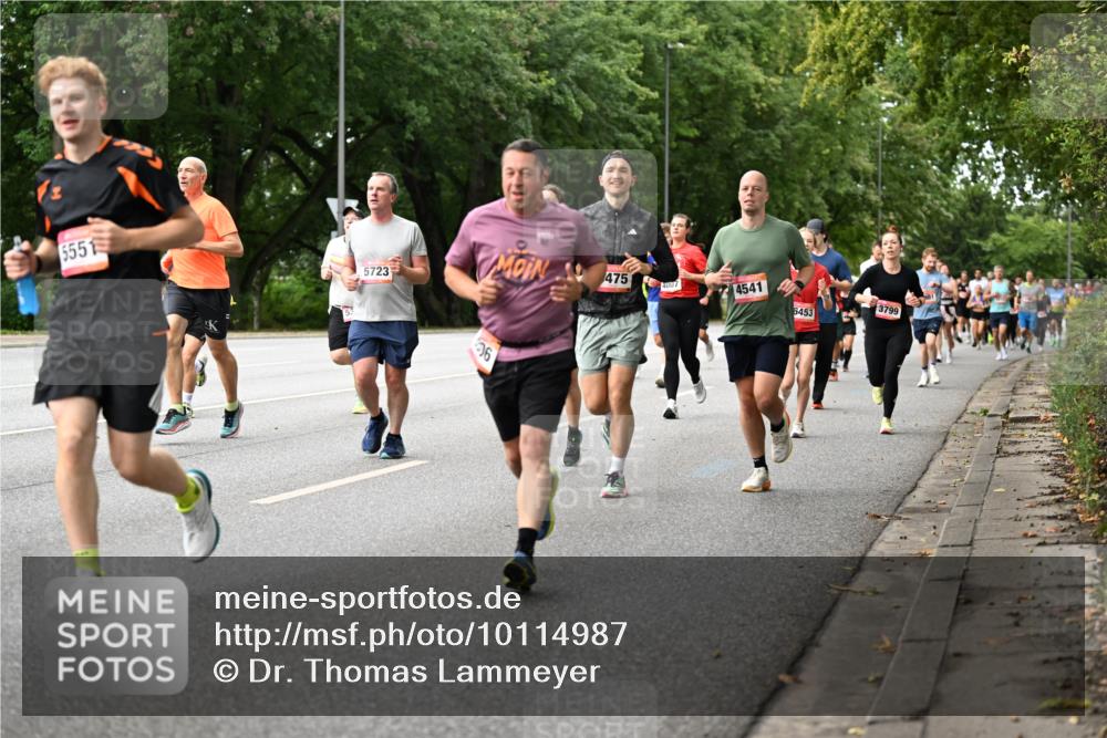 06.09.2026 - CURREX Alsterlauf Dr. Thomas Lammeyer http://msf.ph/oto/10114987 06.09.2026 09:09:09 Laufen 555, 5723, 06, 475, 4007, 4541, 3799, 6453 meine-sportfotos.de