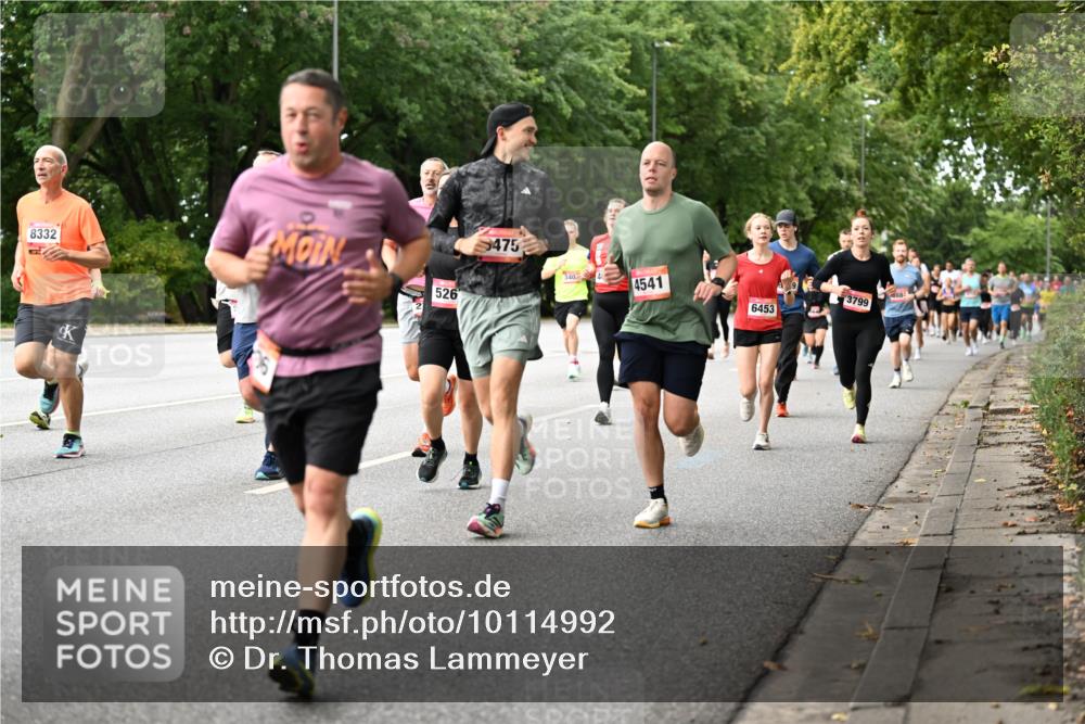 06.09.2026 - CURREX Alsterlauf Dr. Thomas Lammeyer http://msf.ph/oto/10114992 06.09.2026 09:09:10 Laufen 8332, 526, 475, 340, 4541, 6453, 3799, 88 meine-sportfotos.de