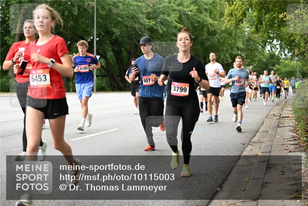 06.09.2026 - CURREX Alsterlauf Dr. Thomas Lammeyer http://msf.ph/oto/10115003 06.09.2026 09:09:12 Laufen 6453, 4393, 607, 3799, 4457, 5881 meine-sportfotos.de