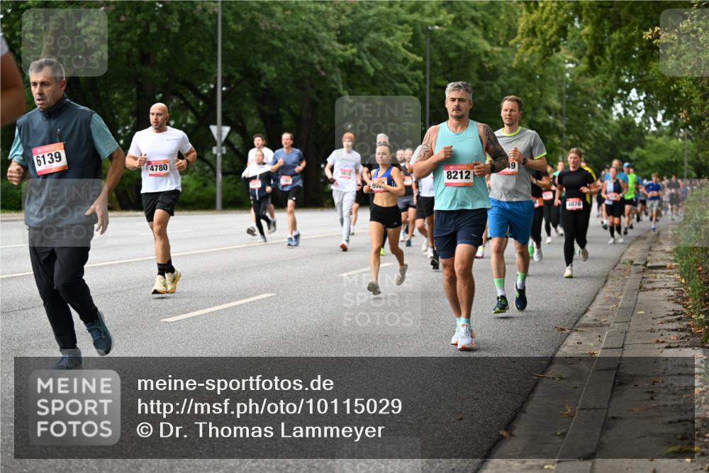 06.09.2026 - CURREX Alsterlauf Dr. Thomas Lammeyer http://msf.ph/oto/10115029 06.09.2026 09:09:20 Laufen 6139, 4780, 60, 8212, 49, 4870 meine-sportfotos.de