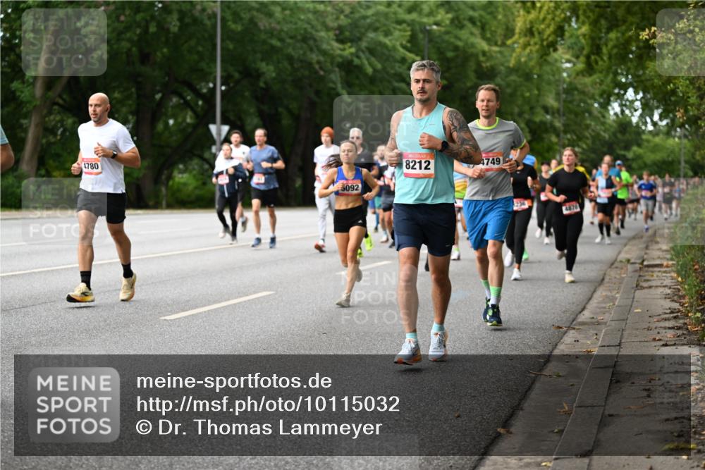 06.09.2026 - CURREX Alsterlauf Dr. Thomas Lammeyer http://msf.ph/oto/10115032 06.09.2026 09:09:20 Laufen 4780, 5092, 8212, 4749, 3236, 4870 meine-sportfotos.de