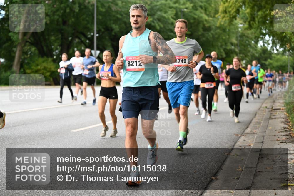 06.09.2026 - CURREX Alsterlauf Dr. Thomas Lammeyer http://msf.ph/oto/10115038 06.09.2026 09:09:21 Laufen 8212, 4749 meine-sportfotos.de