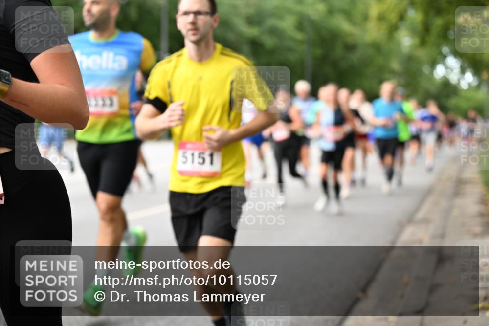06.09.2026 - CURREX Alsterlauf Dr. Thomas Lammeyer http://msf.ph/oto/10115057 06.09.2026 09:09:25 Laufen 5151 meine-sportfotos.de