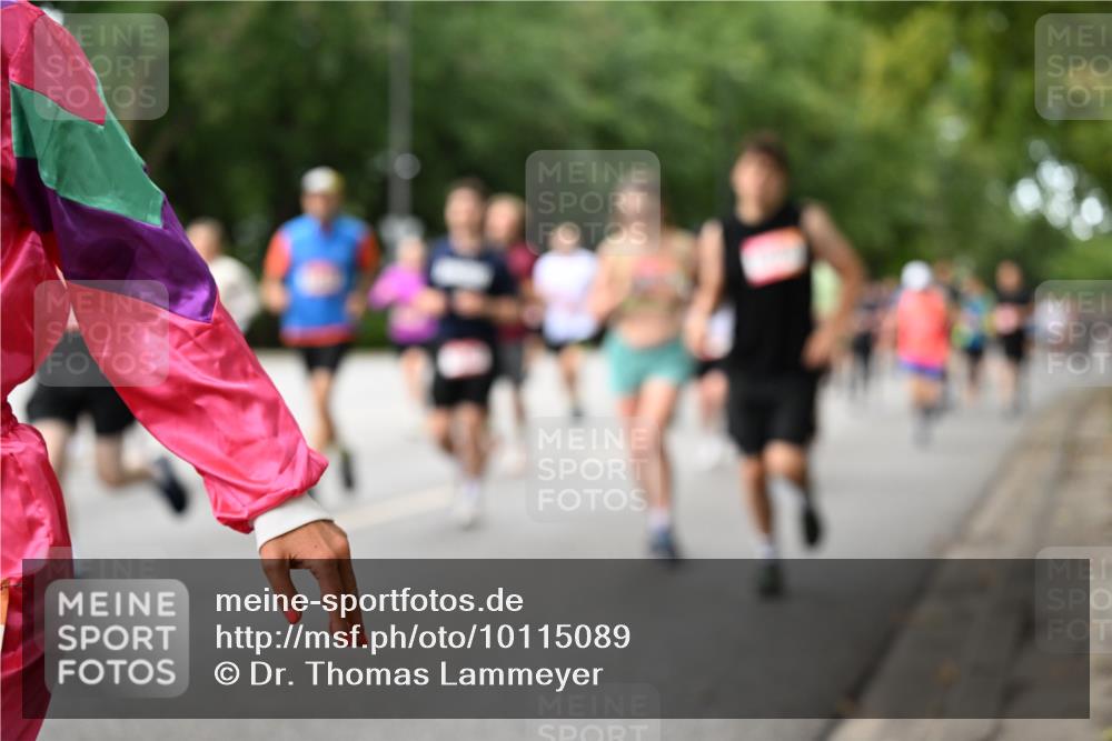 06.09.2026 - CURREX Alsterlauf Dr. Thomas Lammeyer http://msf.ph/oto/10115089 06.09.2026 09:09:42 Laufen  meine-sportfotos.de