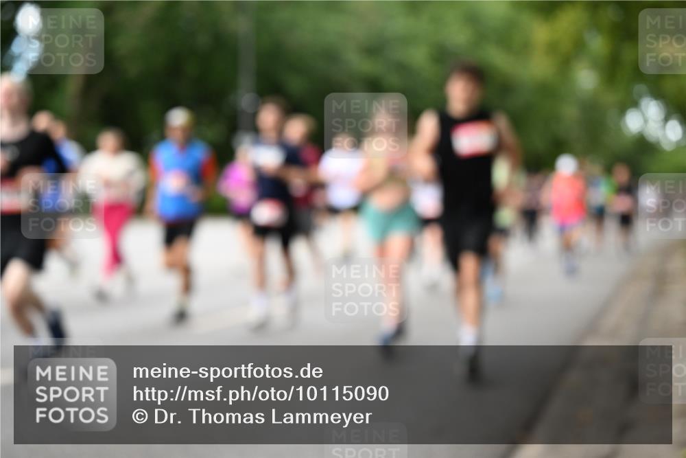 06.09.2026 - CURREX Alsterlauf Dr. Thomas Lammeyer http://msf.ph/oto/10115090 06.09.2026 09:09:42 Laufen  meine-sportfotos.de