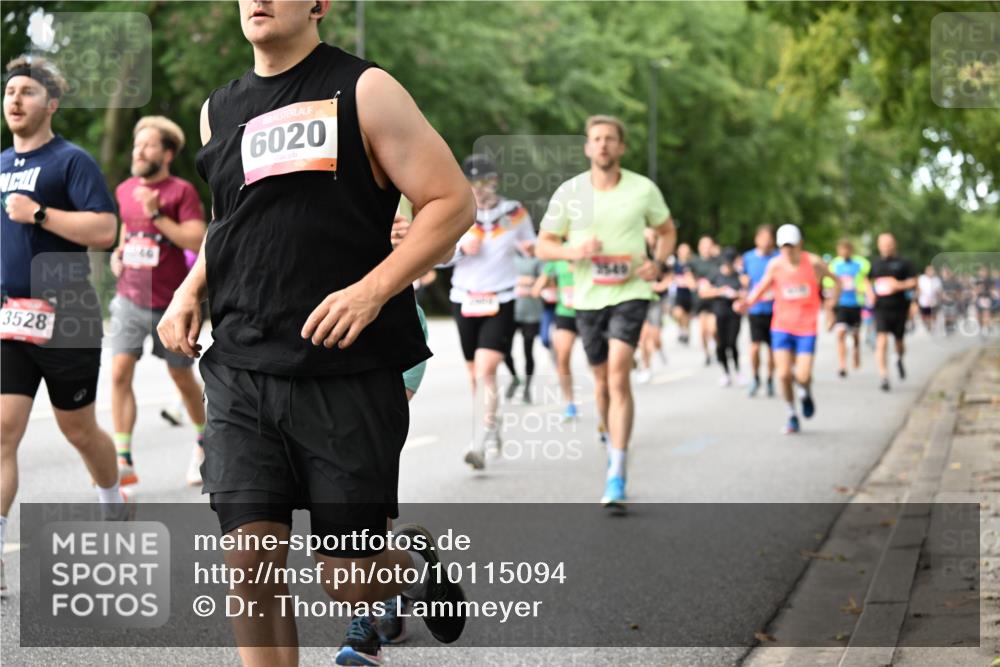 06.09.2026 - CURREX Alsterlauf Dr. Thomas Lammeyer http://msf.ph/oto/10115094 06.09.2026 09:09:44 Laufen 3528, 6020 meine-sportfotos.de