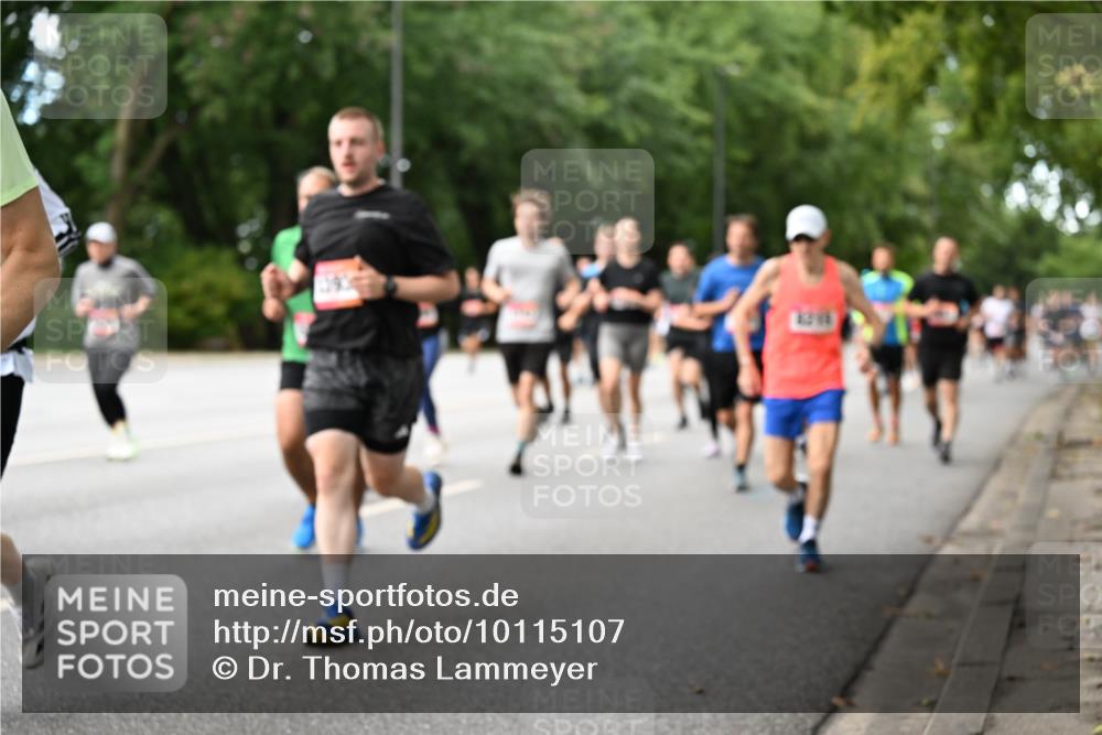06.09.2026 - CURREX Alsterlauf Dr. Thomas Lammeyer http://msf.ph/oto/10115107 06.09.2026 09:09:45 Laufen  meine-sportfotos.de