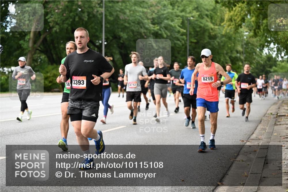 06.09.2026 - CURREX Alsterlauf Dr. Thomas Lammeyer http://msf.ph/oto/10115108 06.09.2026 09:09:46 Laufen 4232, 58, 3393, 4742, 8215, 1553 meine-sportfotos.de