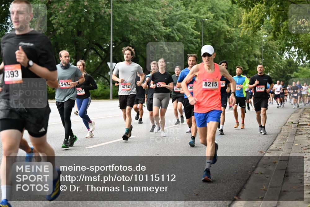 06.09.2026 - CURREX Alsterlauf Dr. Thomas Lammeyer http://msf.ph/oto/10115112 06.09.2026 09:09:46 Laufen 1393, 5474, 3556, 4742, 8215, 337, 5621, 30, 153, 5552 meine-sportfotos.de