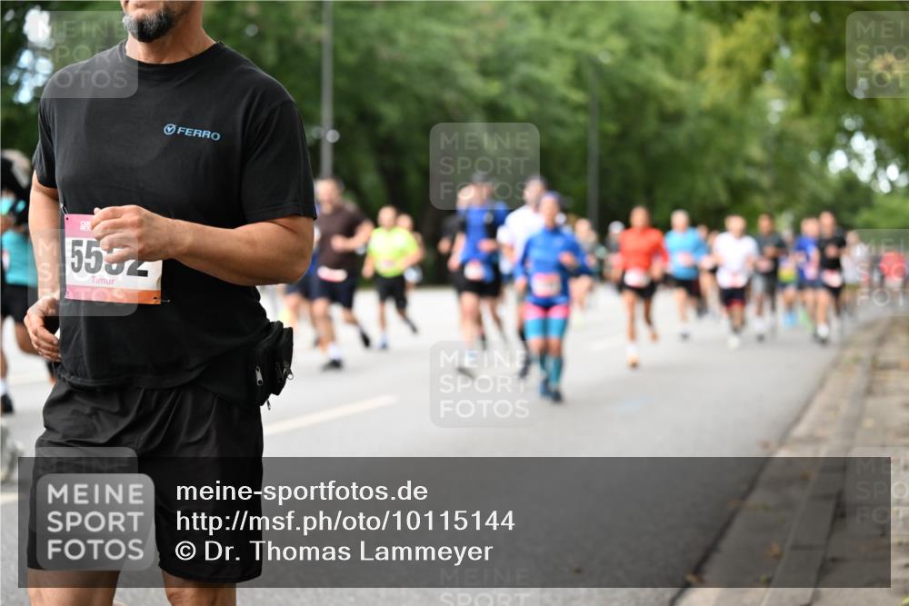 06.09.2026 - CURREX Alsterlauf Dr. Thomas Lammeyer http://msf.ph/oto/10115144 06.09.2026 09:09:51 Laufen 5532 meine-sportfotos.de