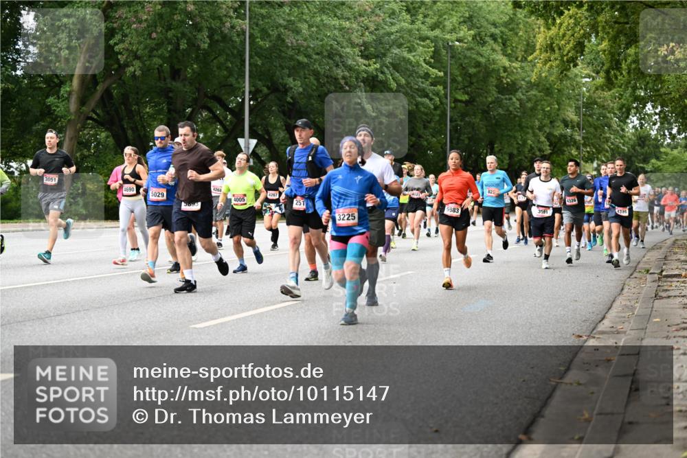 06.09.2026 - CURREX Alsterlauf Dr. Thomas Lammeyer http://msf.ph/oto/10115147 06.09.2026 09:09:52 Laufen 3051, 4690, 4268, 5029, 4267, 4005, 3693, 251, 5983, 3225, 82, 4326, 3591, 4316 meine-sportfotos.de