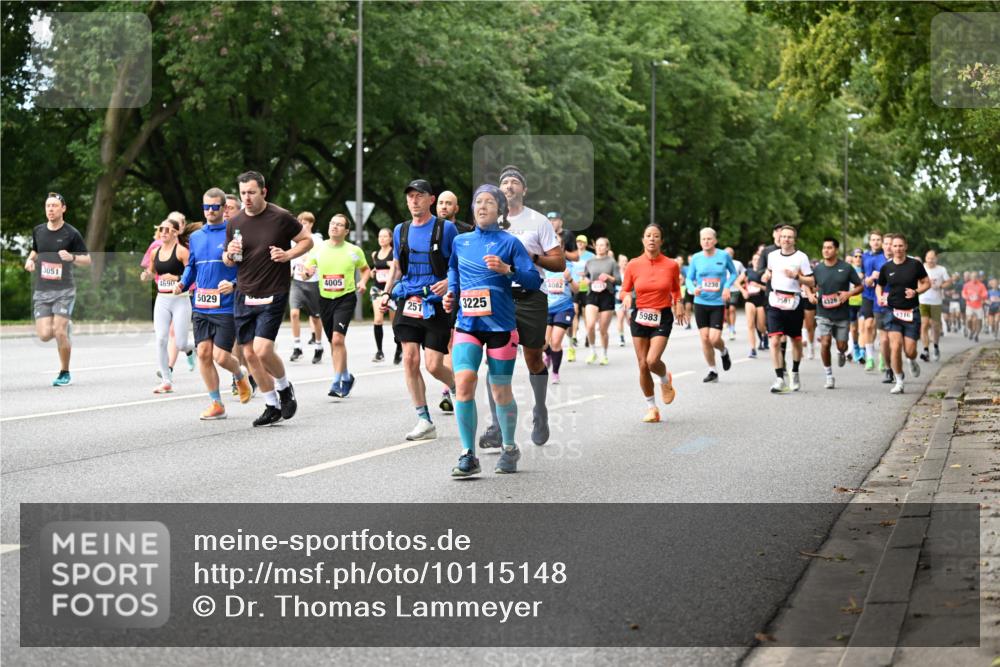 06.09.2026 - CURREX Alsterlauf Dr. Thomas Lammeyer http://msf.ph/oto/10115148 06.09.2026 09:09:52 Laufen 3051, 4690, 4082, 4005, 5029, 251, 3225, 5983, 8230, 3541, 4316 meine-sportfotos.de
