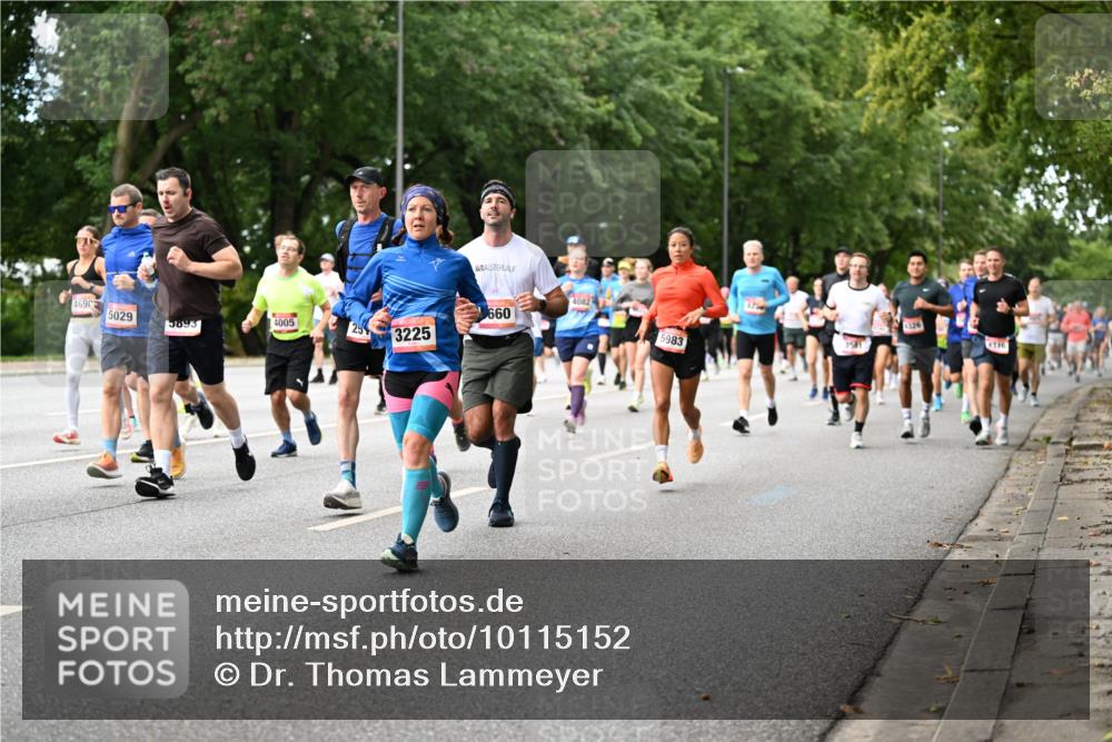 06.09.2026 - CURREX Alsterlauf Dr. Thomas Lammeyer http://msf.ph/oto/10115152 06.09.2026 09:09:52 Laufen 4082, 4690, 660, 5029, 5893, 4005, 3225, 5983, 326, 4316 meine-sportfotos.de