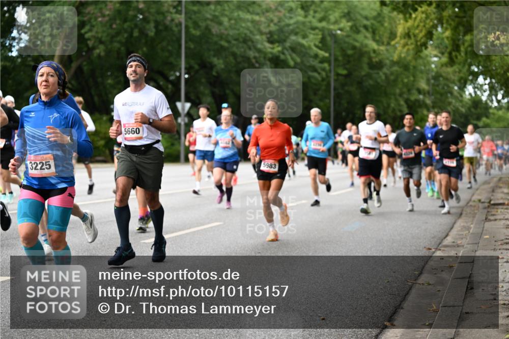 06.09.2026 - CURREX Alsterlauf Dr. Thomas Lammeyer http://msf.ph/oto/10115157 06.09.2026 09:09:53 Laufen 3225, 5660, 5983 meine-sportfotos.de