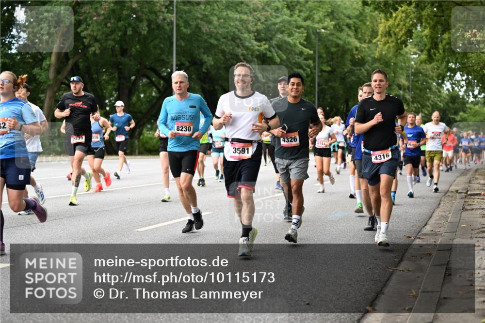 06.09.2026 - CURREX Alsterlauf Dr. Thomas Lammeyer http://msf.ph/oto/10115173 06.09.2026 09:09:56 Laufen 32, 2239, 016, 8230, 4326, 6144, 3591, 4316, 3559 meine-sportfotos.de
